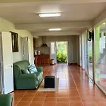 Apartman House Calheta
